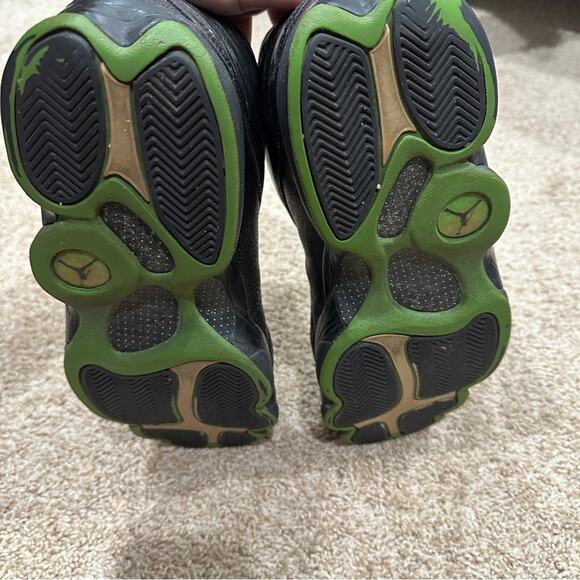 Men’s Jordan’s Shoes Black and Green Soles Sneakers - Size 12 - Picture 4 of 5